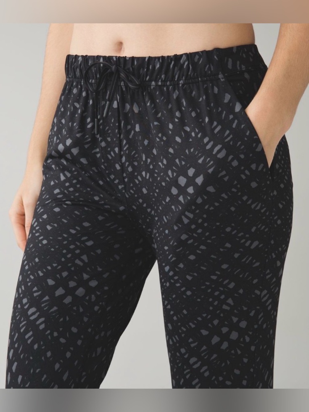Lululemon Jet Crop (Slim) - Picture 2 of 4